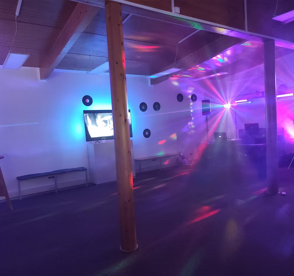 Live-Atmosphäre in der Event Lounge